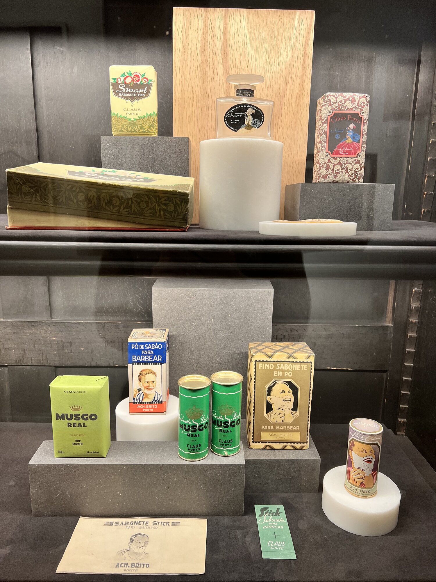 Ach Brito Musgo Real Seife 4er Pack - 160g Pro Stück, Klassischer Herrenduft Seit 1936 | Mit Pflanzlicher Basis